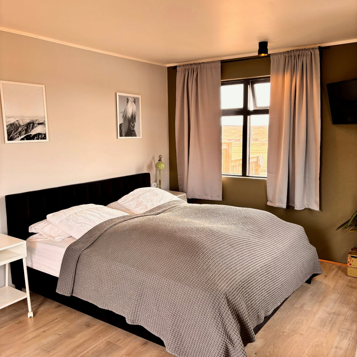 Valey - Countryside Condo